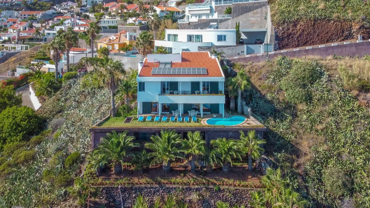 Villa Amelia In Falesia By The Sea Canico
