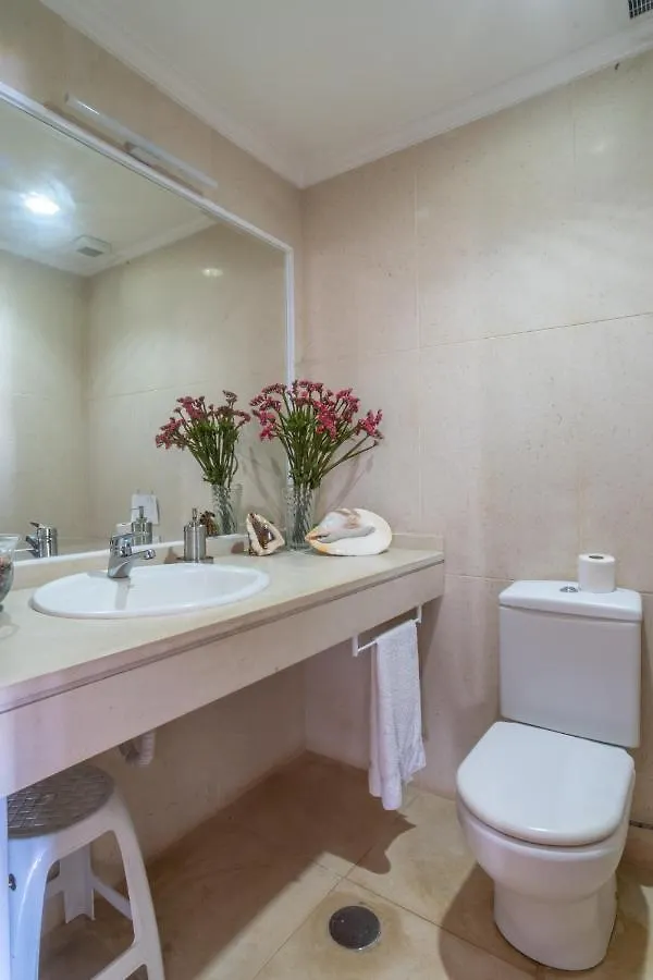 Villa Amelia In Falesia By The Sea Canico