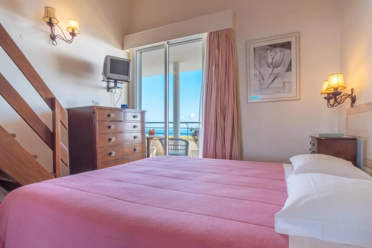 Villa Amelia In Falesia By The Sea Canico   Canico (Madeira)